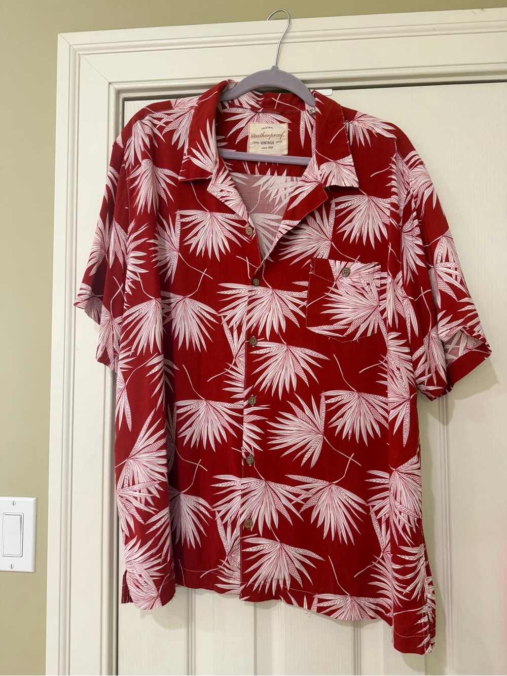 Men's Short Sleeve Button-Down Shirt